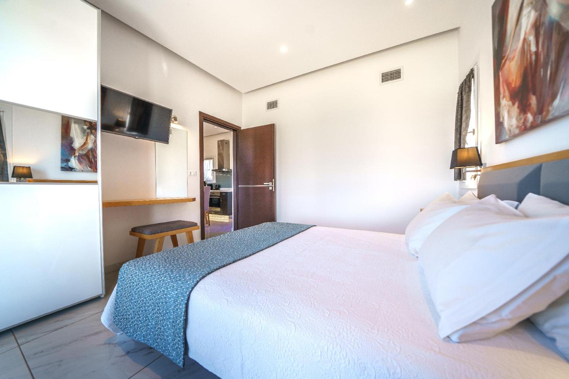 Elysian Suites Hersonissos  Exterior photo