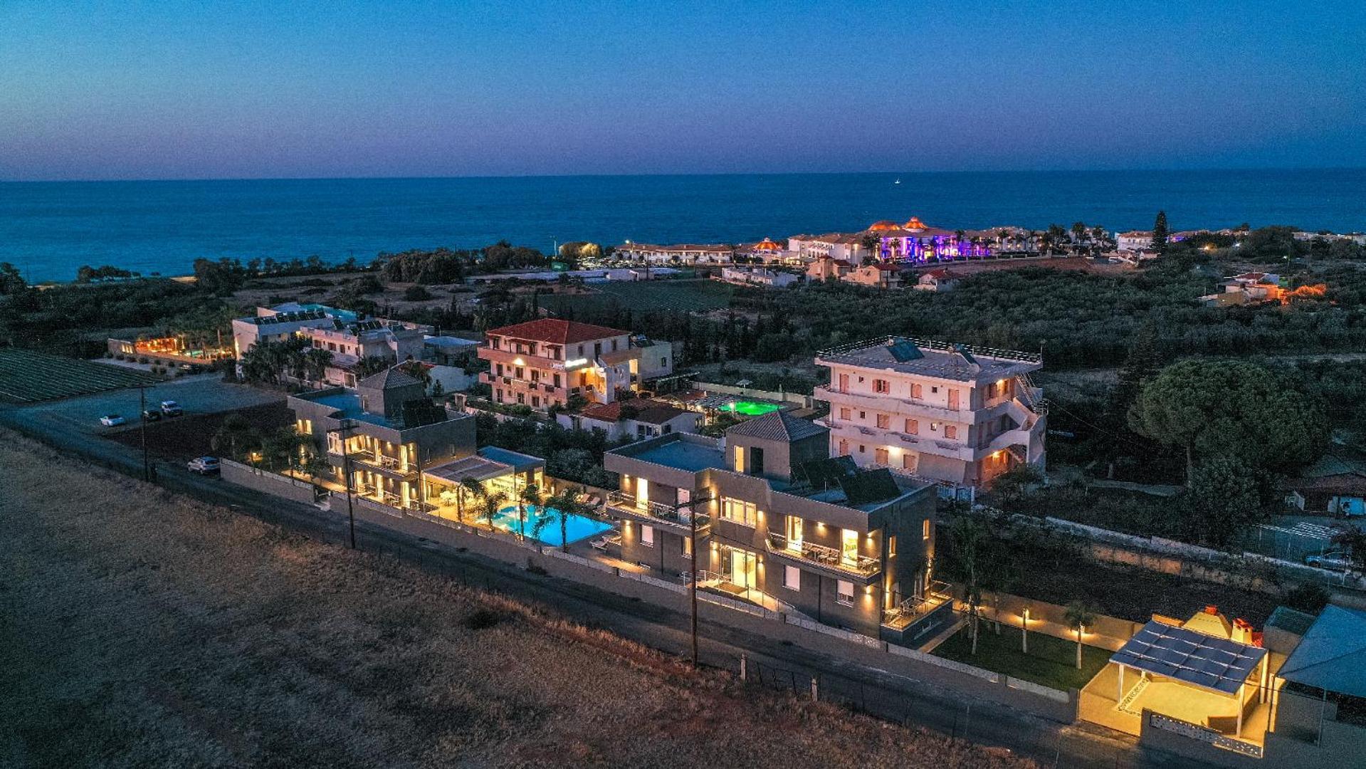 Elysian Suites Hersonissos  Exterior photo